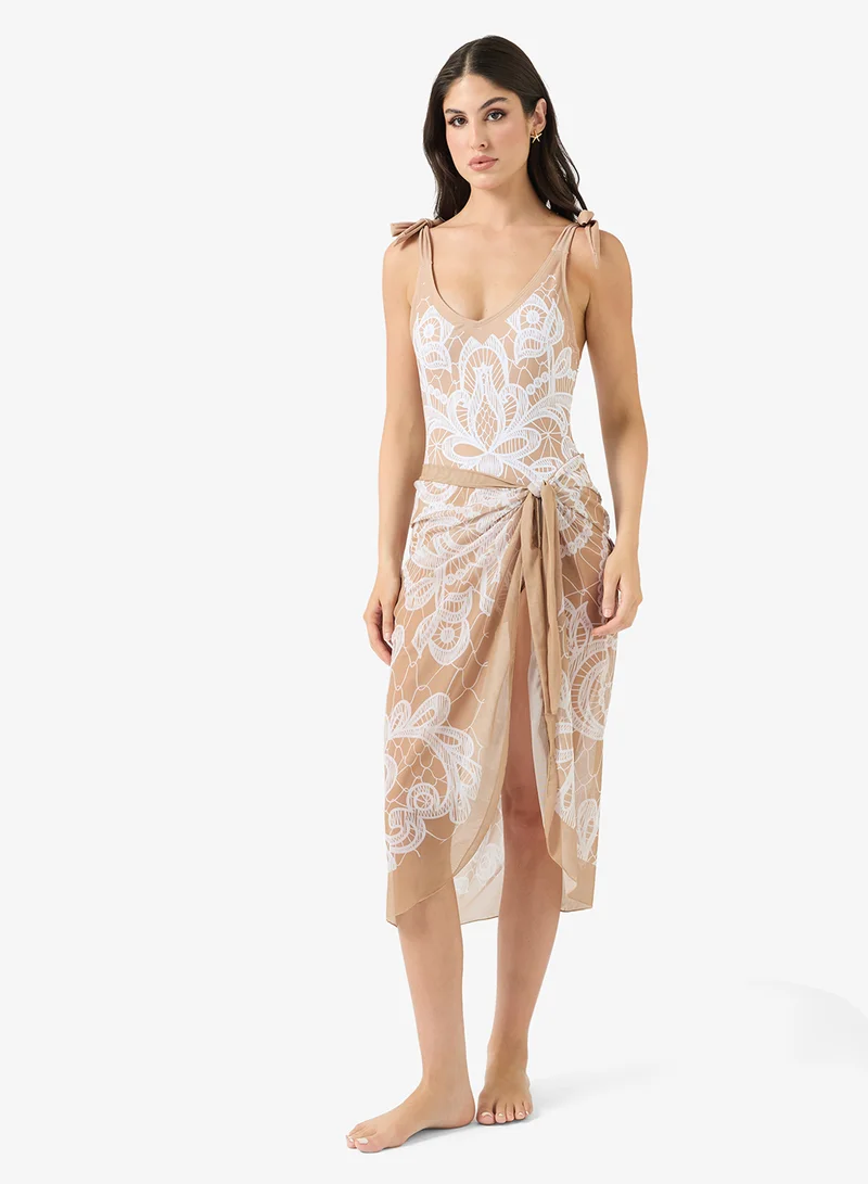 ايلا ملابس سباحة مطبوعة مع سارونغ